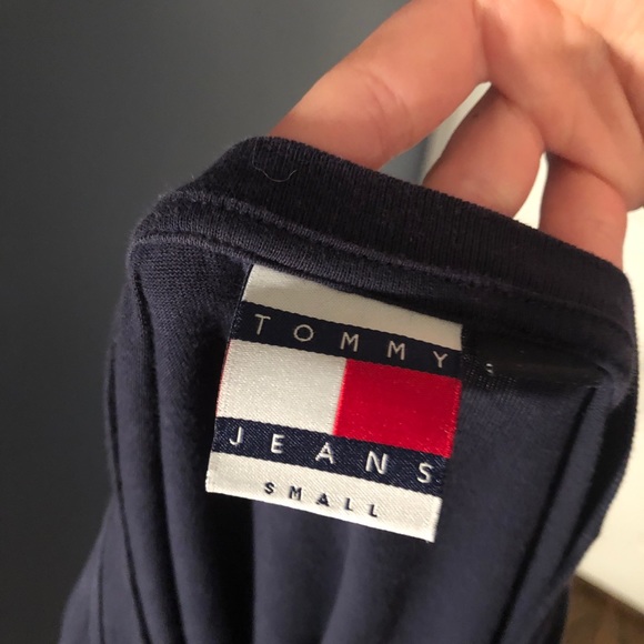 Tommy Hilfiger T-shirt - Picture 2 of 2